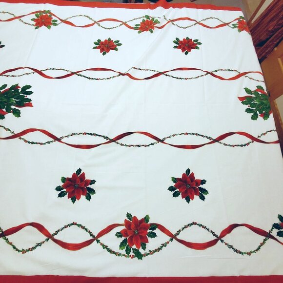 Christmas Holiday Tablecloth With Poinsettia Design 102" X 60" White and Red - Picture 6 of 8
